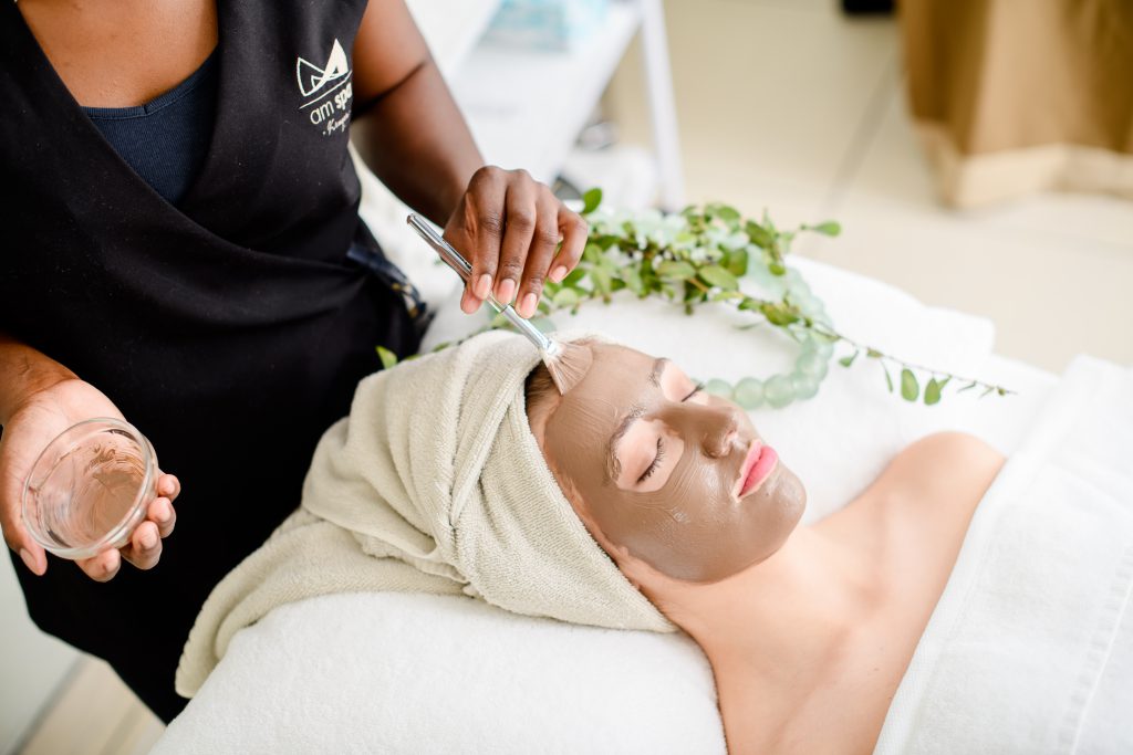 Mud facial mask